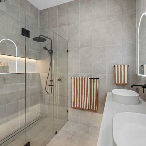 Ensuite in pole frame home