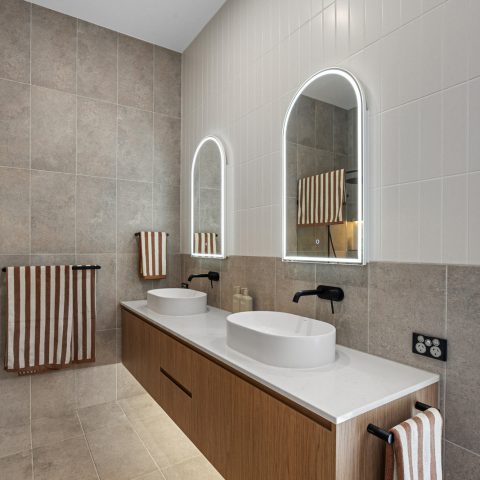 Ensuite in pole frame home