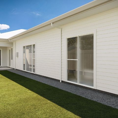 External, Coming to Bordertown, South Australia